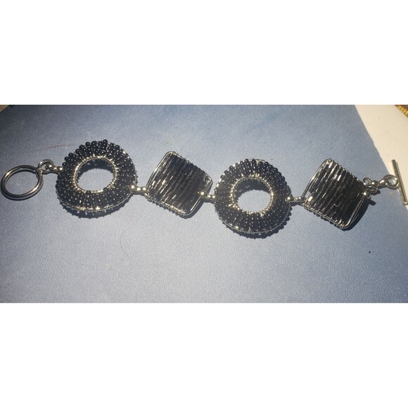 Geometric Memphis Style black and silver multi-beaded bracelet - Picture 2 of 4